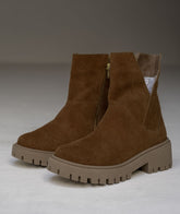 Botín de cuero Cyra miel – Elegancia casual en tonos tierra