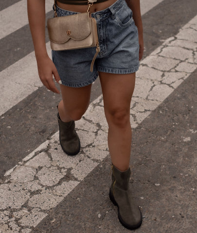 Botín de cuero Cyra verde – Estilo natural y confort artesanal