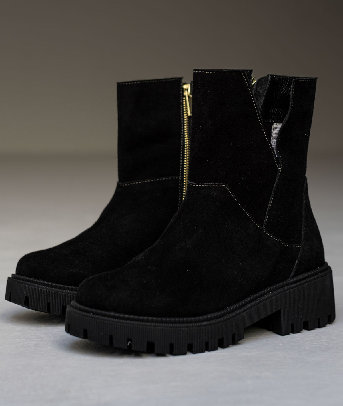 Botín de cuero Cyra negro – Sofisticación atemporal hecha a mano