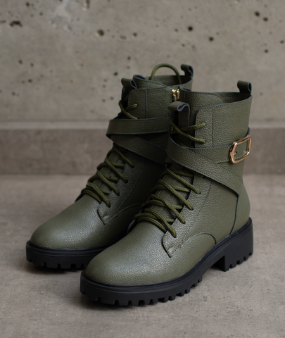Botín Sienna Verde con Estilo Militar