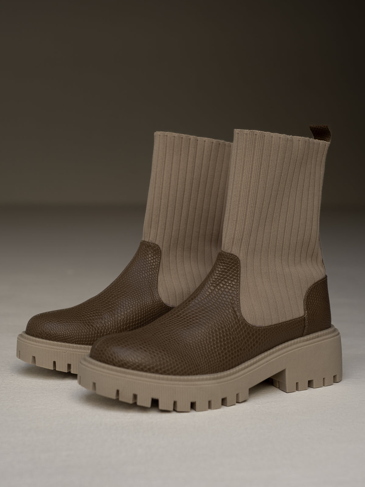 Botín Roma mocca – Sock boot en cuero genuino