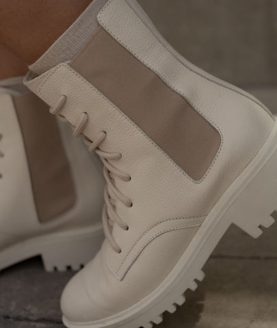 Botas de cuero Aura marfil – Elegancia atemporal en cuero genuino