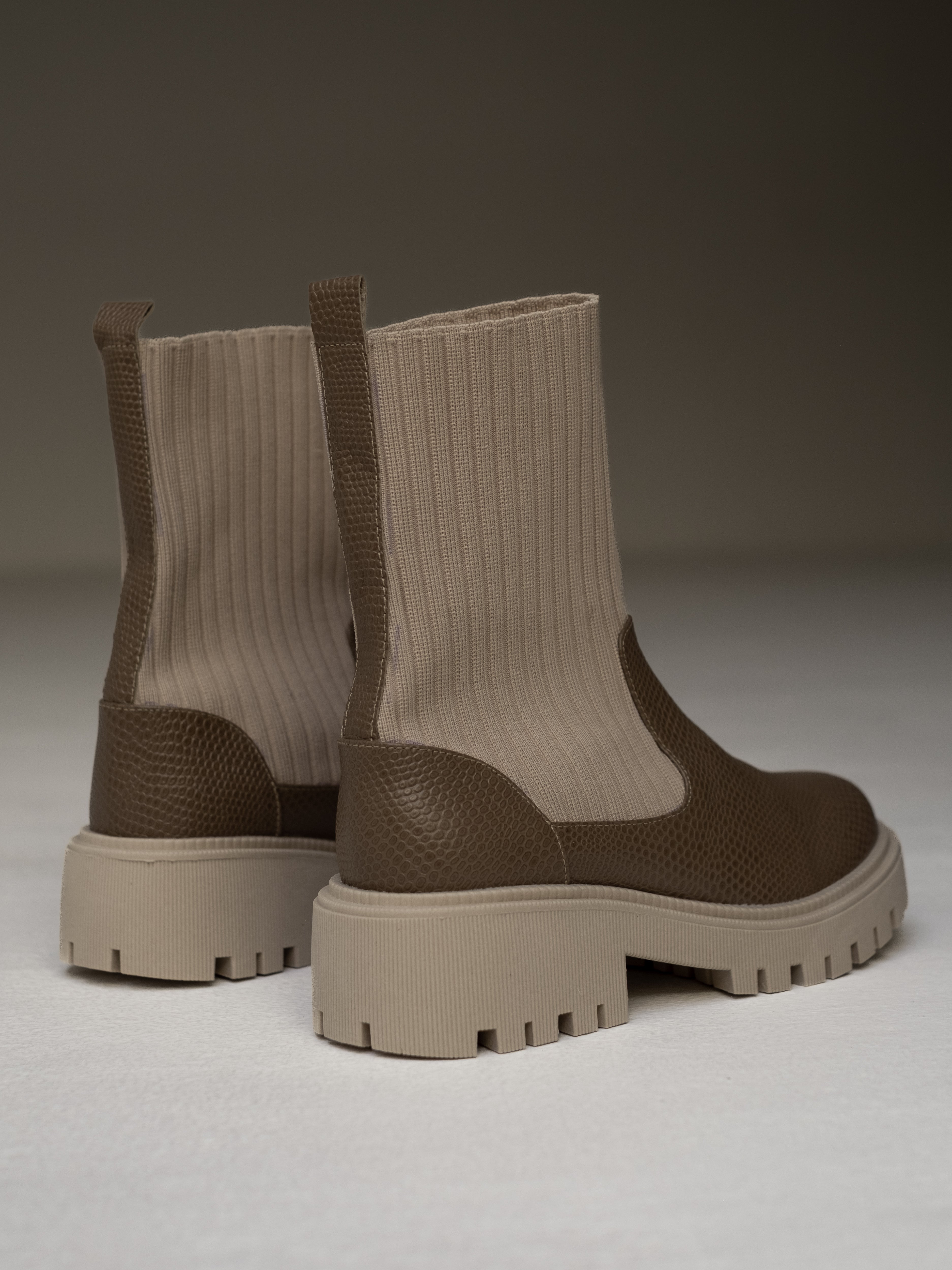 Botín Roma mocca – Sock boot en cuero genuino