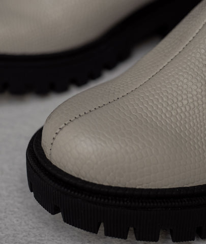 Botín Roma blanco y negro – Cuero genuino con estilo urbano