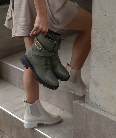 Botín Sienna Verde con Estilo Militar