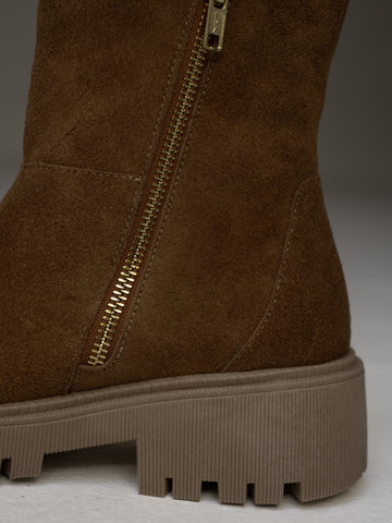 botines-carnaza-gamuza-miel--planas- mujer-cuero-mowma-9