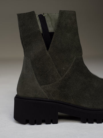 botines-carnaza-gamuza-verde-planas- mujer-cuero-mowma-3