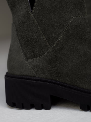 botines-carnaza-gamuza-verde-planas- mujer-cuero-mowma-4