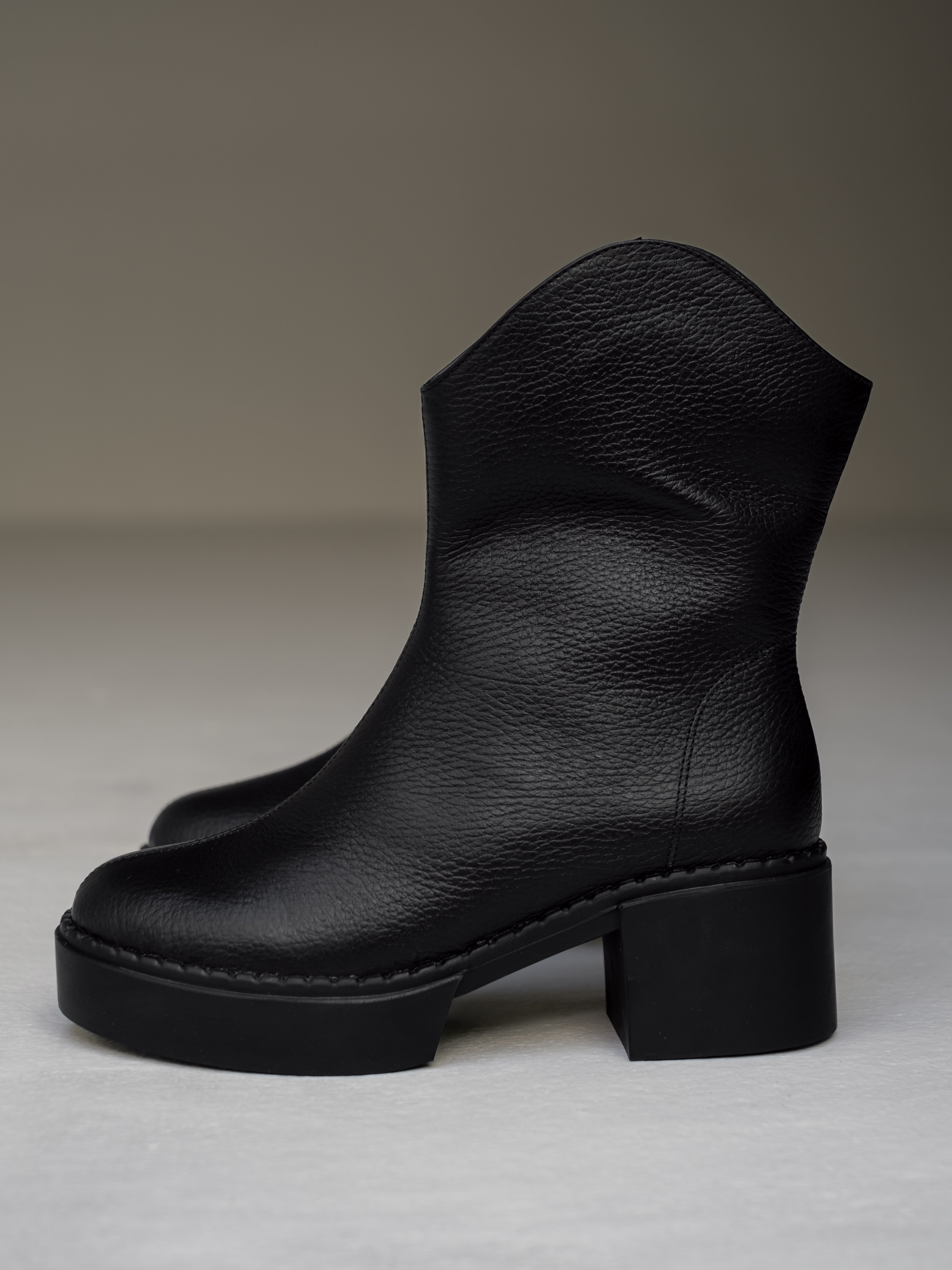 botas-negras-texanas-vaqueras- mujer-cuero-mowma-2