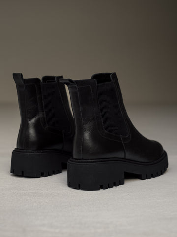 botas-negras-chelsea-resorte-planas- mujer-cuero-mowma-5