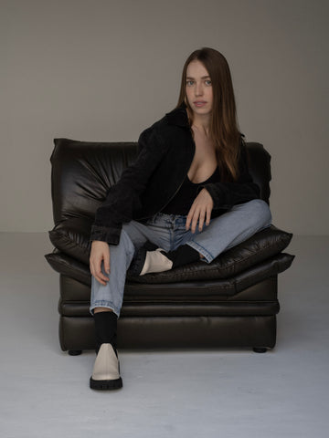 botas-medias-tela-negras-blancas-planas- mujer-cuero-mowma-10