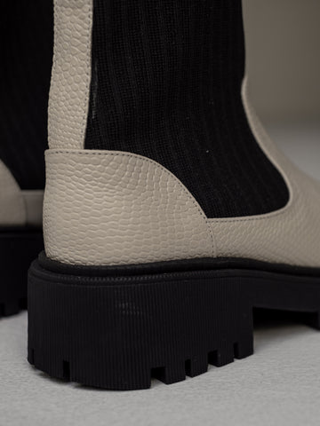 botas-medias-tela-negras-blancas-planas- mujer-cuero-mowma-6