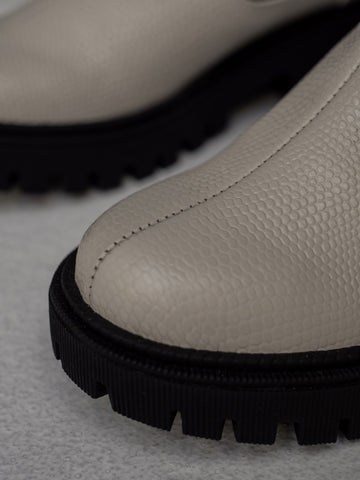 botas-medias-tela-negras-blancas-planas- mujer-cuero-mowma-7